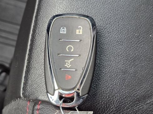 Used 2022 Chevrolet Equinox RS w/ RS Leather Package AWD/4WD image 32