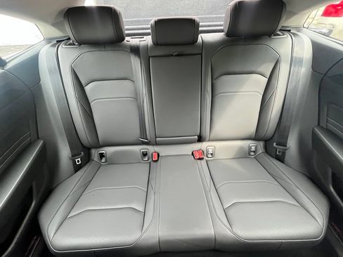 Certified 2021 Volkswagen Arteon SE FWD image 28