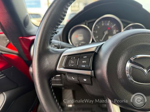 Used 2021 MAZDA MX-5 Miata RF Grand Touring image 28