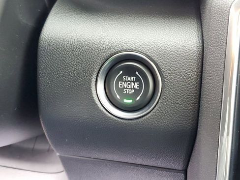 New 2026 GMC Acadia Elevation image 28