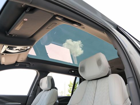 Used 2026 Cadillac Escalade IQL Sport 1 AWD/4WD image 18