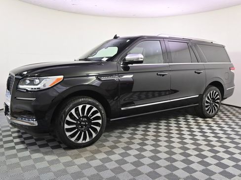 Certified 2024 Lincoln Navigator L Black Label image 2