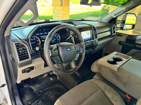 Used 2021 Ford F250 XL w/ STX Appearance Package AWD/4WD image 12