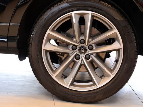 Used 2025 Audi Q3 2.0T Premium AWD/4WD image 26