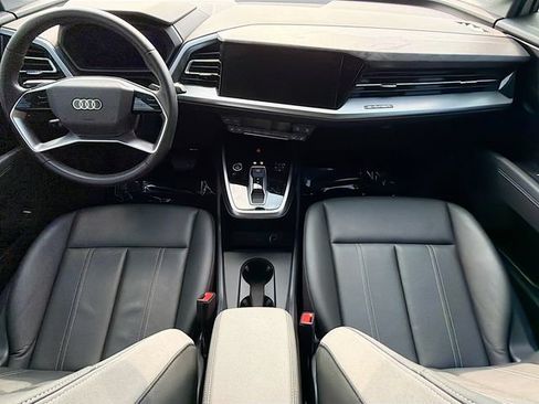 Used 2025 Audi Q4 e-tron Premium w/ Convenience Package RWD image 15
