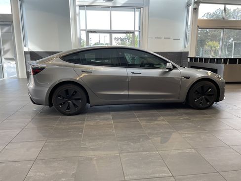 Used 2024 Tesla Model 3 Long Range RWD image 11