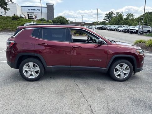 Used 2022 Jeep Compass Latitude w/ Convenience Group AWD/4WD image 6
