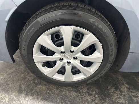 Used 2022 Toyota Corolla LE FWD image 5