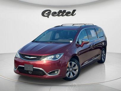 Used 2018 Chrysler Pacifica Limited w/ Advanced Safetytec Group
