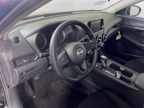 New 2025 Nissan Sentra S image 7