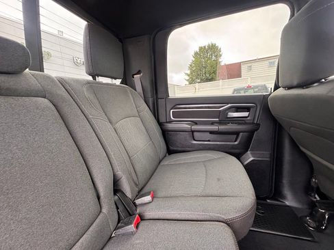 Used 2024 RAM 2500 Big Horn w/ Night Edition AWD/4WD image 23