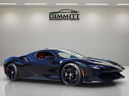 Used 2023 Ferrari SF90 Stradale image 8