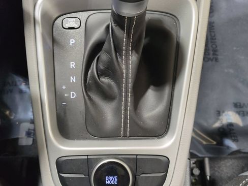 Certified 2023 Hyundai Venue SEL FWD image 20