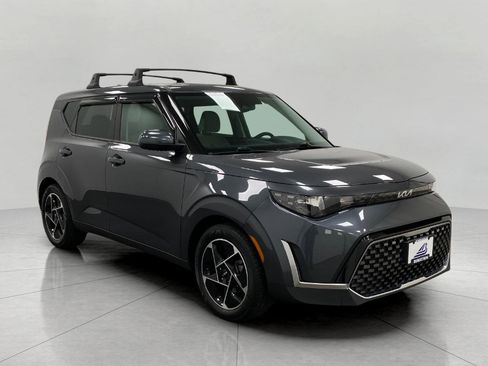 Used 2023 Kia Soul EX FWD image 1