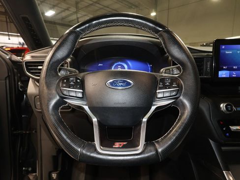 Used 2020 Ford Explorer ST image 7
