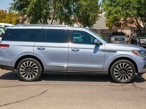 Used 2023 Lincoln Navigator Black Label AWD/4WD image 4