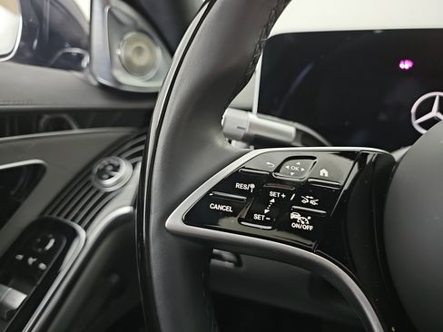 Certified 2024 Mercedes-Benz S 500 4MATIC image 36