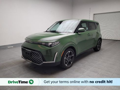 Used 2023 Kia Soul EX image 1