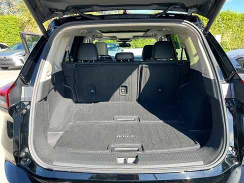 Used 2026 Nissan Rogue Platinum AWD/4WD image 22