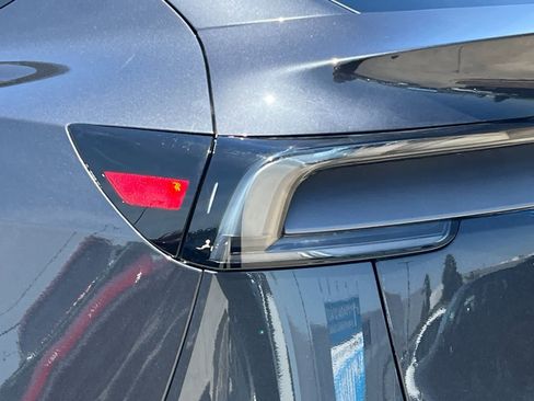 Used 2026 Tesla Model Y 2WD image 27