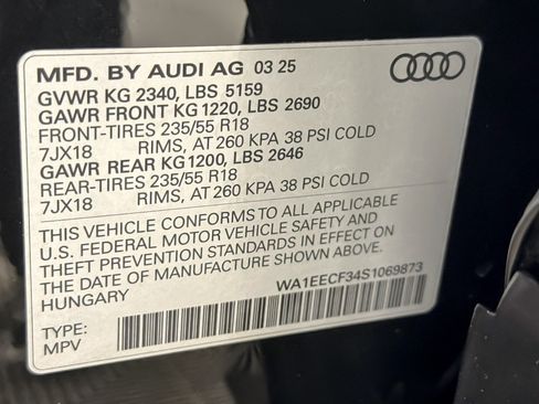 Used 2025 Audi Q3 2.0T Premium Plus w/ Premium Plus Package AWD/4WD image 27
