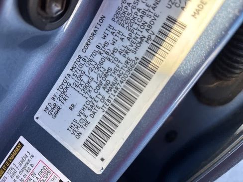 Used 2004 Toyota 4Runner SR5 image 16