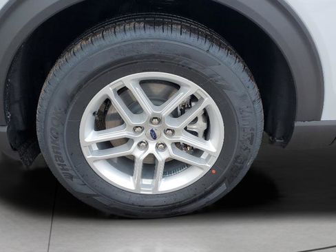 New 2026 Ford Explorer Active image 12