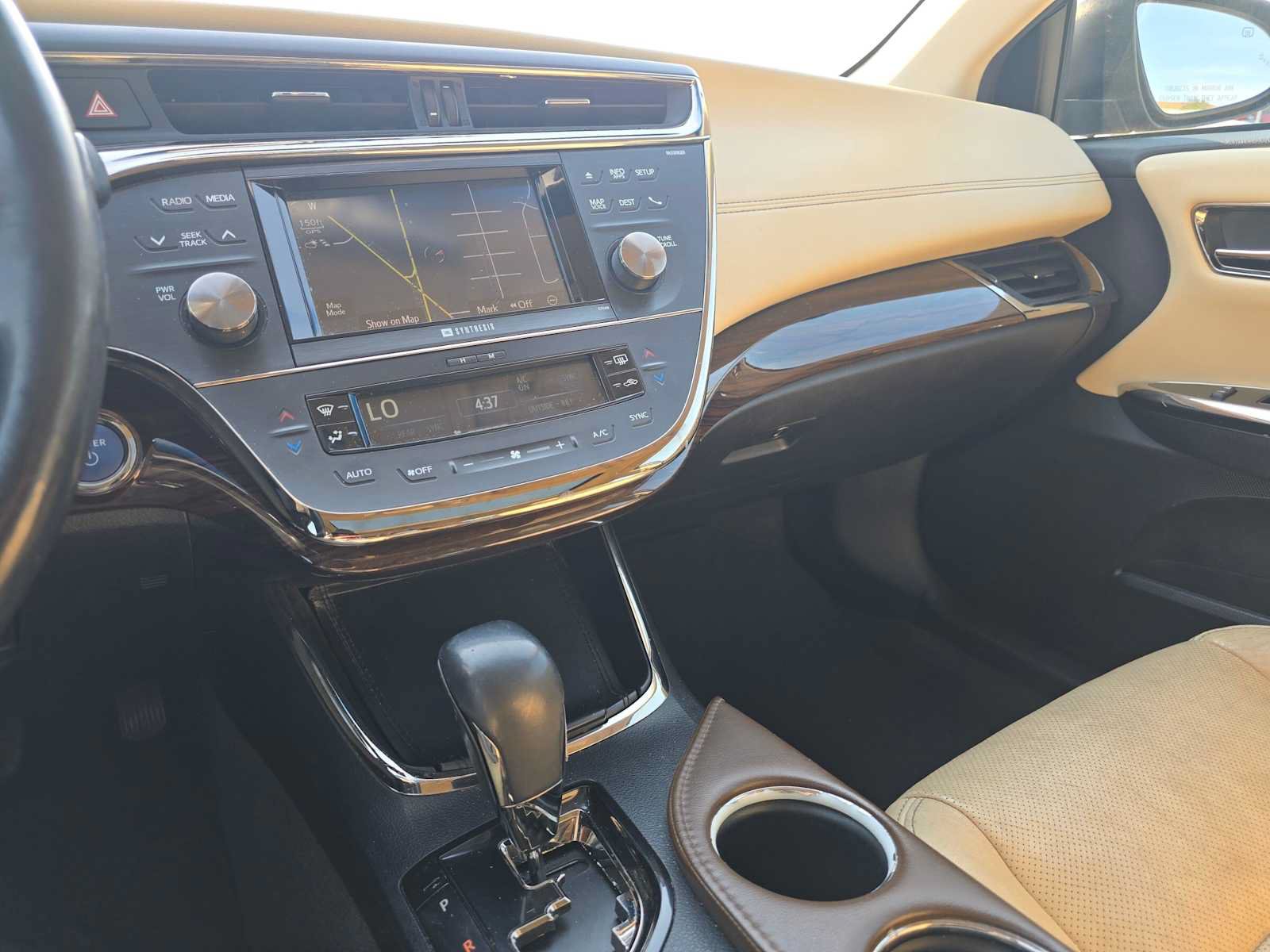 Used 2014 Toyota Avalon Limited FWD image 37