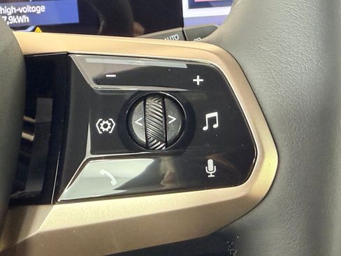 New 2026 BMW iX xDrive45 w/ Premium Package image 23