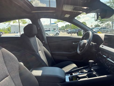 Certified 2025 Honda Accord Sport image 17