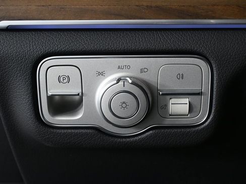 Certified 2026 Mercedes-Benz GLE 350 4MATIC image 9