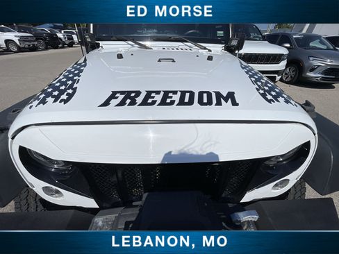 Used 2018 Jeep Wrangler Sport AWD/4WD image 24