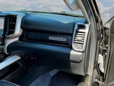Used 2022 RAM 1500 Laramie AWD/4WD image 29