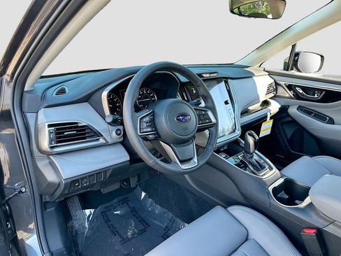 New 2025 Subaru Legacy Limited w/ Popular Package #2 image 9