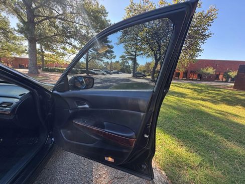 Used 2012 Honda Crosstour EX-L image 27