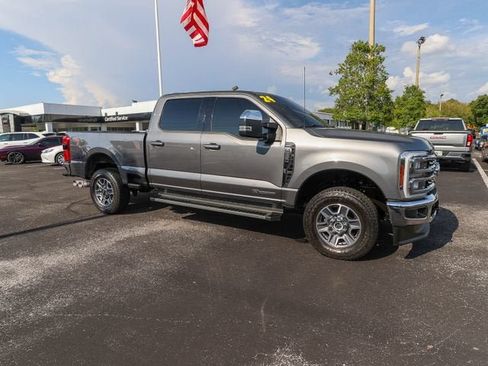 Used 2024 Ford F250 Lariat AWD/4WD image 12