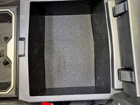 Certified 2025 Toyota Tacoma SR5 image 41