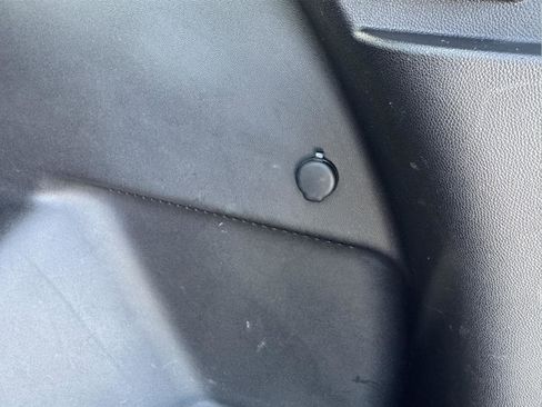 Used 2024 Chevrolet Equinox LS image 12