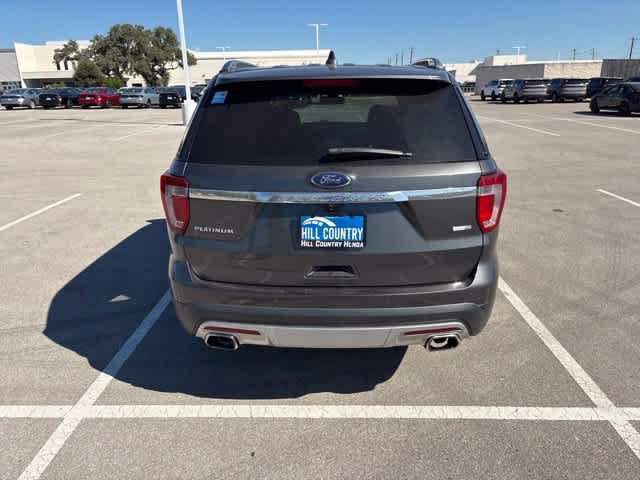 Used 2017 Ford Explorer Platinum AWD/4WD image 4