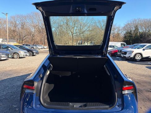 Used 2025 Toyota Prius LE image 29