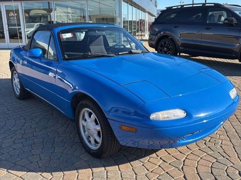 Used 1991 MAZDA MX-5 Miata image 3