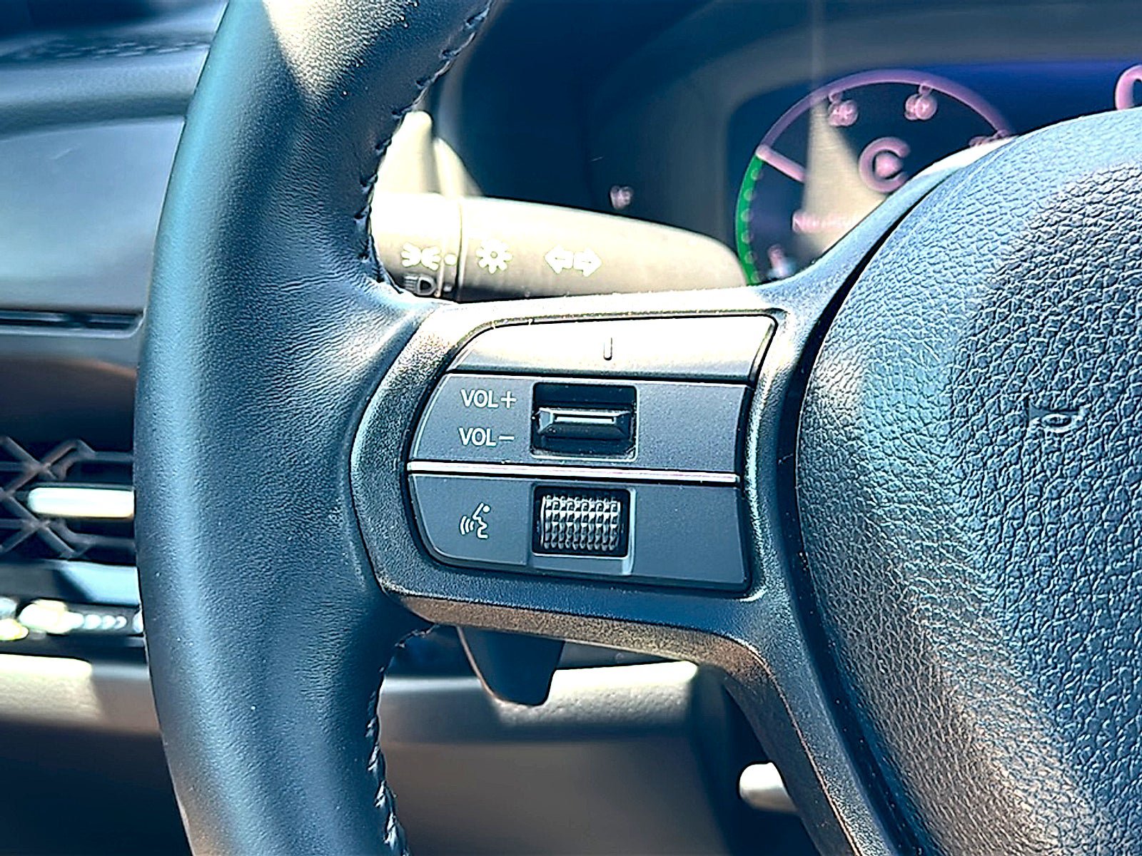 Used 2025 Honda Accord Sport image 28