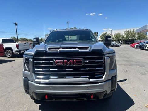 Used 2025 GMC Sierra 2500 AT4 w/ AT4 Premium Plus Package AWD/4WD image 3