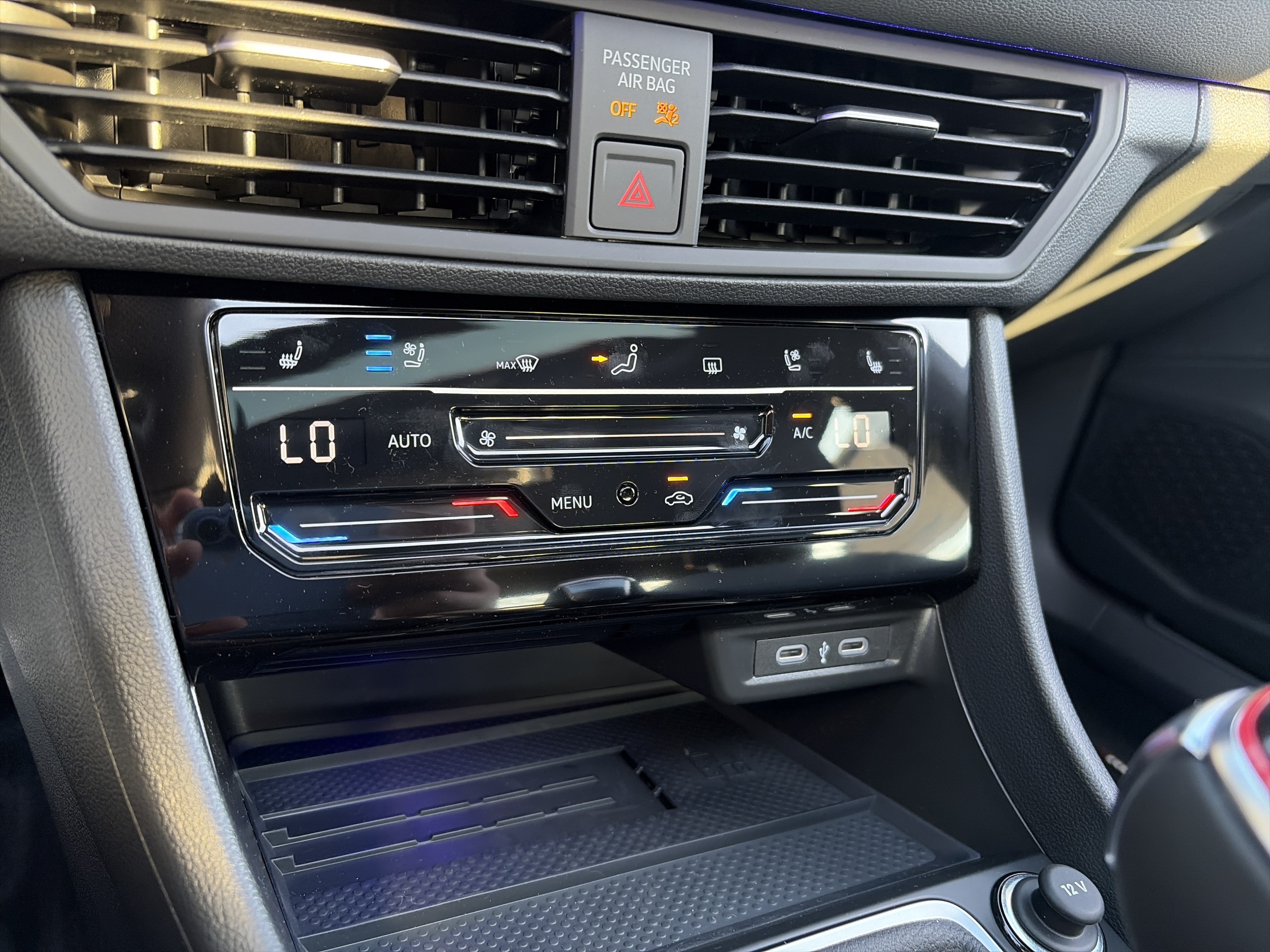 Used 2027 Volkswagen Jetta GLI Autobahn FWD image 25