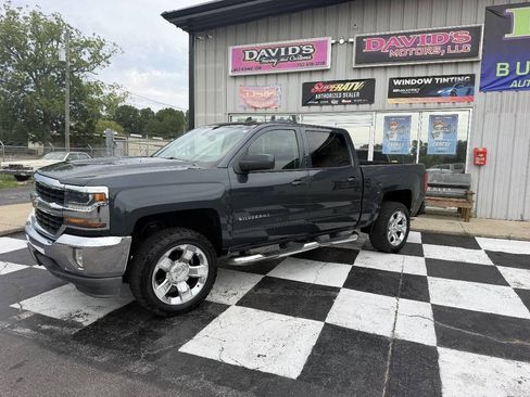 Used 2017 Chevrolet Silverado 1500 LT w/ All Star Edition RWD image 2
