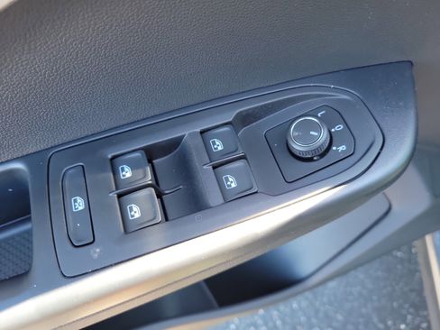 New 2026 Volkswagen Taos S FWD image 20