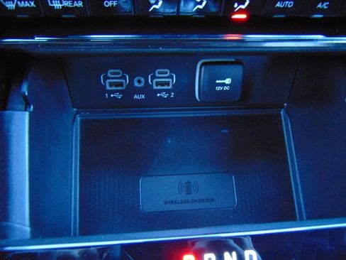 Used 2023 Jeep Grand Cherokee Altitude image 41