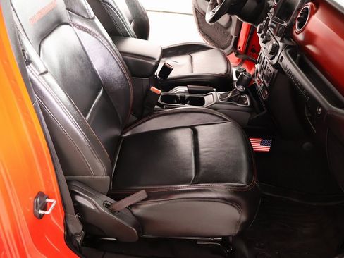 Used 2018 Jeep Wrangler Unlimited Rubicon image 14