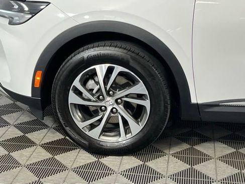 Used 2023 Buick Envision Essence image 11