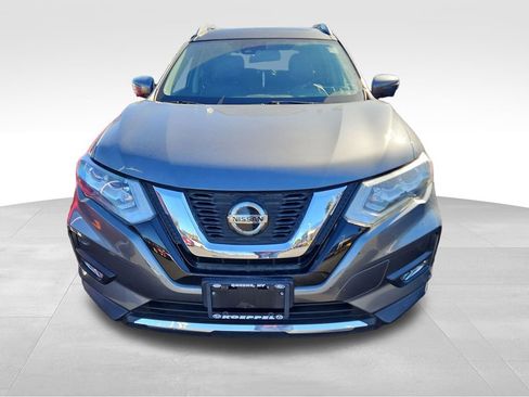 Used 2019 Nissan Rogue SL w/ Premium Package image 2